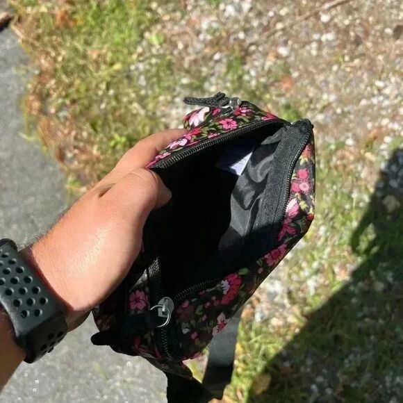 Womens Flower Phanny Pack - Picture 3 of 4